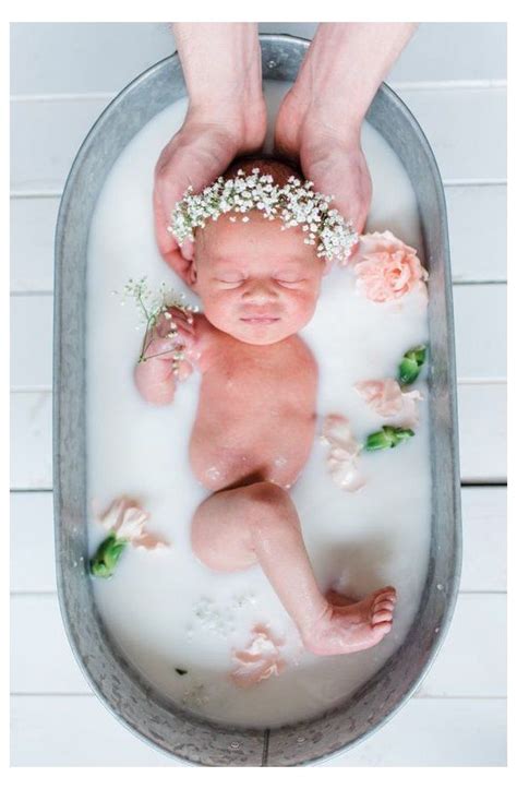 The photos below are of my daughters taking a breast milk. #baby #bath #photography #bathtubs Milk bath photography ...