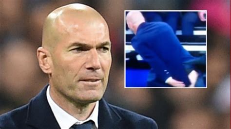 Real madrid coach zinedine zidane resigned a few days after closing out an unsatisfactory season in which real failed to win the spanish la liga title. Nicht nur Zidane zeigte sein bestes Stück: Diese Fußball ...