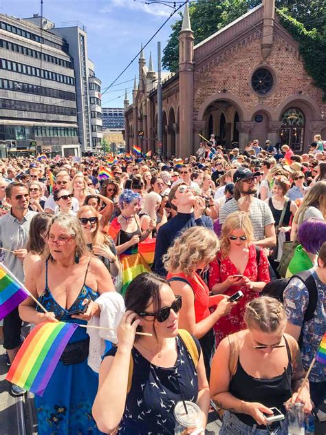 Arrangørerne aflyser paraden og andre fysiske dele af priden. FASHION IN OSLO: Oslo Pride 2017: Colorful freedom