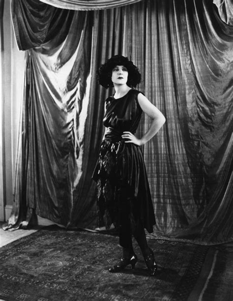 On tuesday, she headed for dinner at carbone in new york city, delivering 1920s glamour in a look so good, no flapper could ever hope. Norma Talmadge | 1920s fashion, Hollywood fashion, Old ...