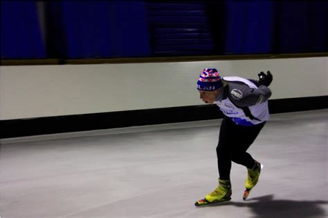 Ik train al sinds mijn verhuizing naar leiden voor de elfstedentocht en ben uiteraard een groot liefhebber van schaatsen op natuurijs. Bert Breed: januari 2013