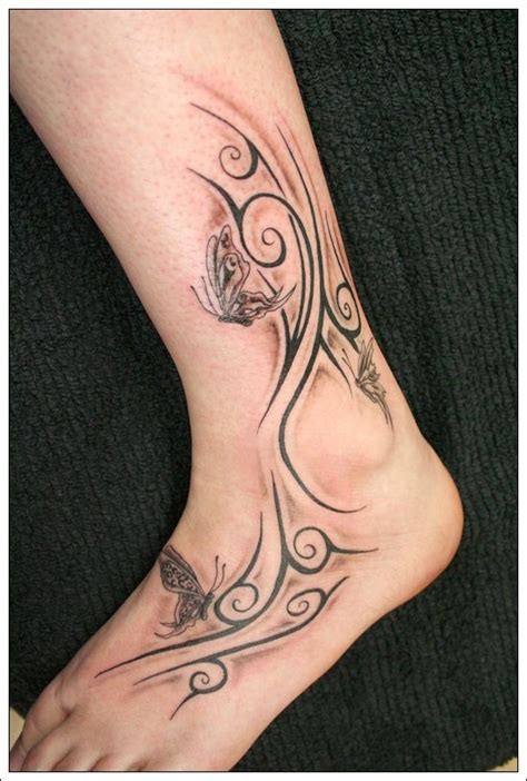 Moreover in most cases the placement of the tattoo decides whether it is a masculine one or a feminine tattoo. 30 Great Tribal Tattoo Designs For Women