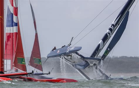 Posts must be 18+ chinese girls only, and nsfw 2. Chavirage des Américains sur le Sail GP à Cowes - Images ...