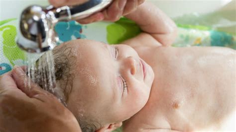 Helping with bath time in the nicu is a great way to bond with your baby and can help prepare you to take your baby home. How Often Can You Bathe Your Baby in the Case of Eczema ...