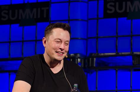 Musk, zaman zaman 37 milyon takipçiye sahip twitter hesabından hatta musk, bir dönem twitter bio'sunu dogecoin ceo'su olarak değiştirmişti. DOGE vliegt omhoog nadat Elon Musk terugkeert naar Twitter ...