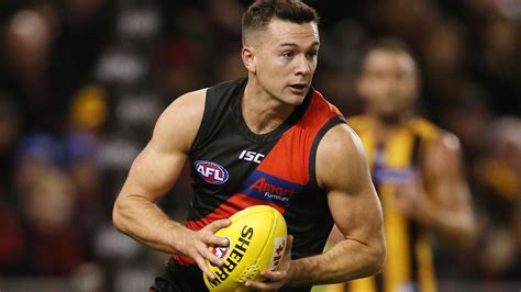 De essendon football club , bijgenaamd de bombers , is een professionele australische regels voetbal club gevestigd in de noordelijke melbourne voorstad van melbourne airport , dat speelt in de. Conor McKenna: Essendon AFL player tests positive to ...