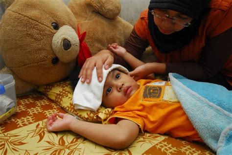 Entah kenapa hari ini hatiku gelisah ketika kamu sakit, diriku pun merasakannya, apa ini memang karena ikatan kita yang. Selain Obat, Bacakan 4 Doa ini Ketika Anak Sakit ...