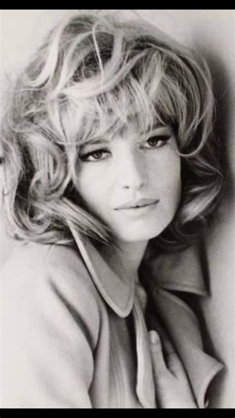 This list of italian actresses includes famous italian actresses such as isabella rossellini and italian actresses such as monica bellucci. Monica Vitti | Donne iconiche, Celebrità, Belle attrici