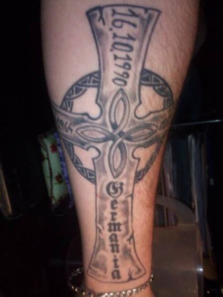 Liebesaus, allergie, job oder wandelnde pietro lombardi hat ein neues tattoo. Deathfóx: Keltenkreuz | Tattoos von Tattoo-Bewertung.de