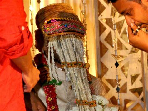 Asifali tv, al madinah, ar riyad, saudi arabia. Asif Ali Wedding Pictures | Zama Masreen Marriage Photos ...