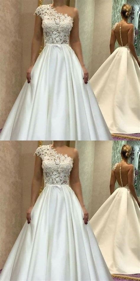 Das kleid habe ich dank eines kontakts meiner freundin mel schnell. Schlichtes Brautkleid A Linie | Hochzeitskleider Mit ...