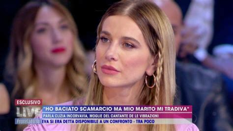 Clizia incorvaia scamarcio| la risposta agli haters su instagram. Clizia Incorvaia accusa Francesco Sarcina: "Ho i messaggi ...