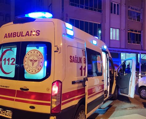 Konya'da, bir eve düzenlenen silahlı saldırıda 6 kişi yaşamını yitirdi, evde de ateşe verildi. Konya'da polis memurunun silahla vurduğu bir kişi öldü