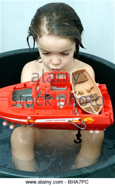 If you don't want a baby tub but still need a little support in the big bath, try this although this tub can work for newborns, we prefer it for babies who are starting to sit up a bit more on their own. The children taking bath in the bathtub and helping ...