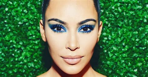 Ставим лайки, тем самым благодарим админов за работу. Kim Kardashian Shares First Full-Family Photo
