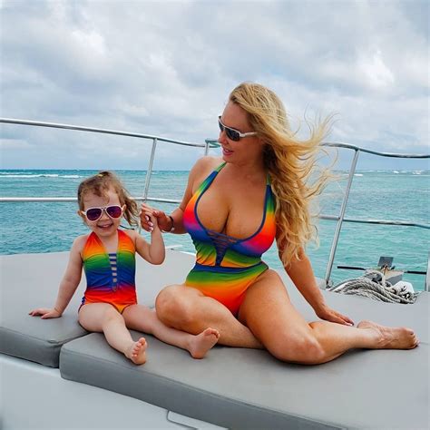 Aug 04, 2020 · coco austin has been married twice until now. Sun, Sea And Swimwear: Coco Austin Flaunts Amazingly Hot ...