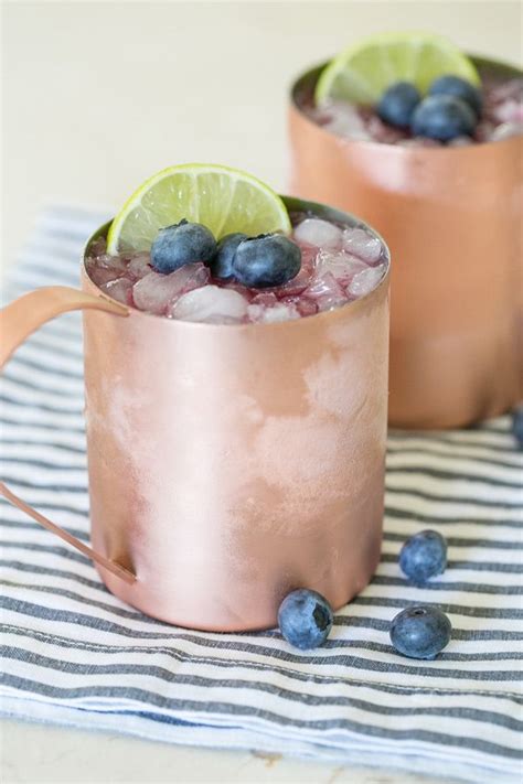 Learn to use ginger ale in cocktails with these five drinks. Ginger Beer Cocktails - Drink Recipes with Ginger Beer