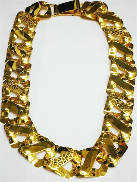 In excellent estate condition with minimal wear. Trinidad Gold Jewelry March 2021