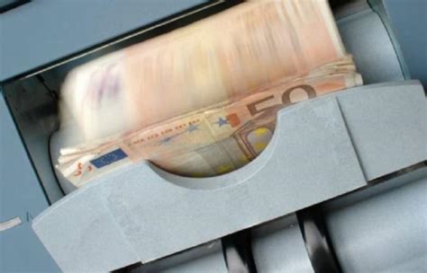 Aug 01, 2021 · vezi cursul valutar de azi 01 august 2021 oferit de banca transilvania pentru euro si usd. Curs valutar azi, 8 iulie. Euro înregistrează o nouă scădere