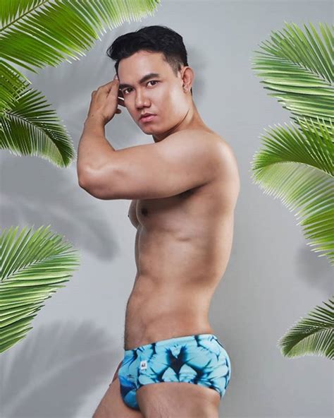 Check spelling or type a new query. Grand Boyzone: Model pakaian dalam pria