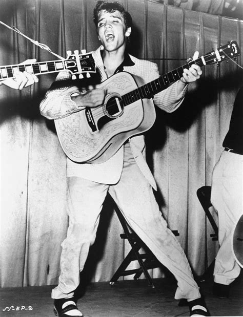 The most personal presley news that ap and upi dispensed to newspapers in the 1950s involved the events surrounding the death of elvis's mother, gladys presley, on august 14, 1958. Fans prepare for 35th anniversary of Elvis Presley's death