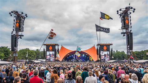 Na festivalu vystoupili eminem, bruno mars, cardi b, gorillaz, david byrne a další interpreti. Roskilde Festival 2018 | Meyer Sound