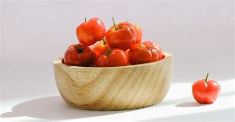 Acerola Cherry: Benefits, Uses & Side Effects Of The Fruit