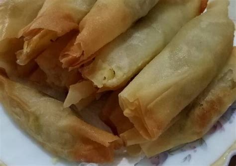 Sejak aku posting resep lumpia semarang dan cara membuat kulitnya dulu awal2 nge blog.memang lumayan jadi salah satu most popular recipe di blog ini. Resep Otak otak goreng kulit lumpia oleh Heny Martaviana ...