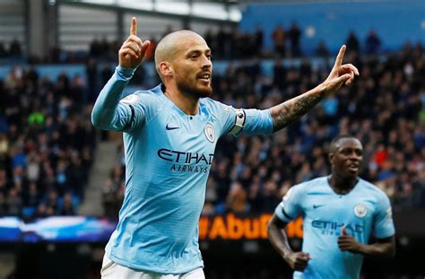 Full squad information for manchester city, including formation summary and lineups from recent games, player previous lineup from manchester city vs leeds united on saturday 10th april 2021. Top 5 Most famous Manchester City players: most popular Manchester City players ever!