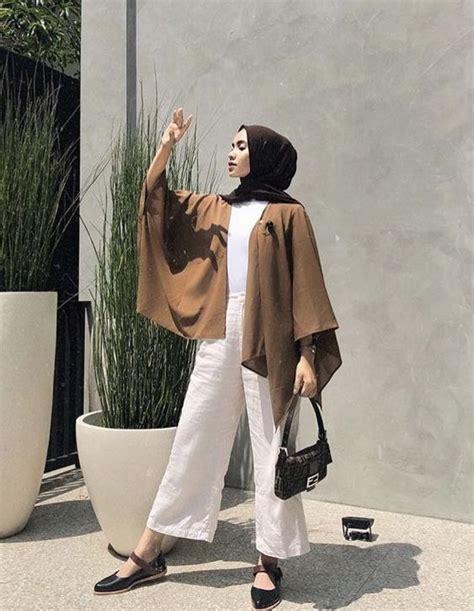 Maybe you would like to learn more about one of these? 7 Bukti Foto OOTD dengan Teknik Frog-eye Ini Bisa Bikin ...