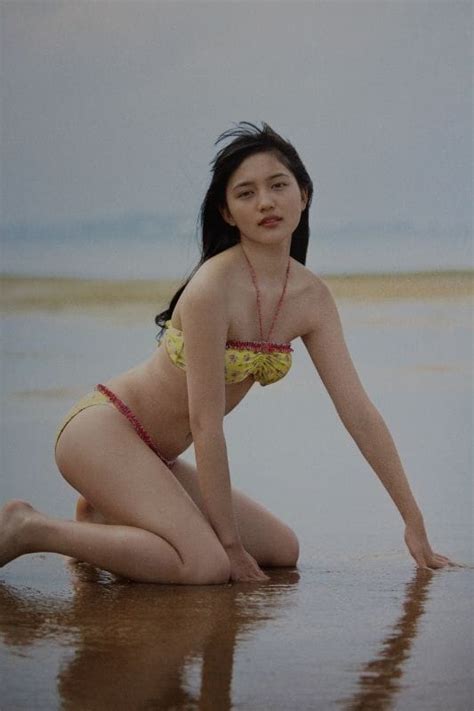 Kawaguchi haruna (川口春奈) was born on february 10, 1995 in japan. Picture of Haruna Kawaguchi