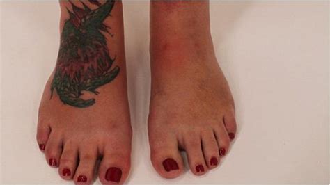 Gambar Tato Wanita Di Kaki - foto cewek cantik
