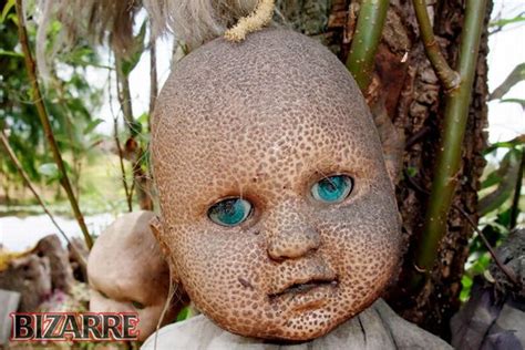 One can find this place between the canals of. Isla De Las Munecas - Island of the Dolls (17 pics)