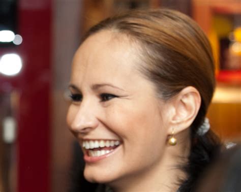 Dokonce se pustila do prací, které za ni ještě donedávna dělal otec jejich dvou dětí tomáš horna. David se mstí: Absolonová musí pryč ze všech jeho muzikálů ...