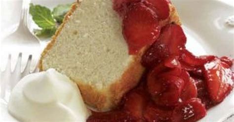 Egg whites, sugar, vanilla extract, and flour. 10 Best Sugar Free Angel Food Cake Recipes