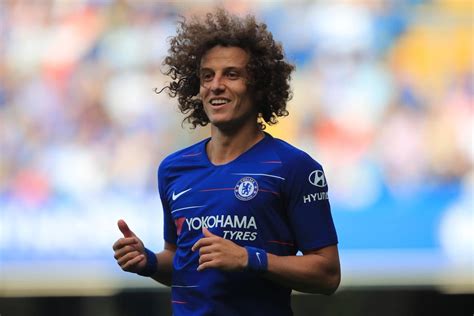 David luiz in arsenal's jersey. David Luiz helping Chelsea challenge for Premier League ...