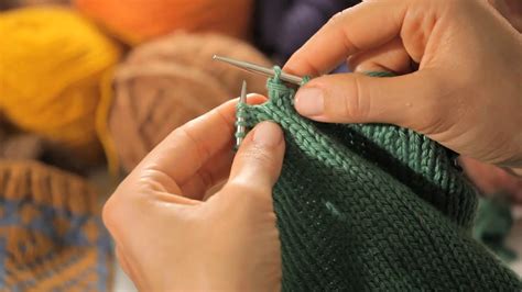 Whether it's to pass that big test, qualify for that big promotion or even master that cooking technique; How to Bind Off in the Round | Circular Knitting - YouTube