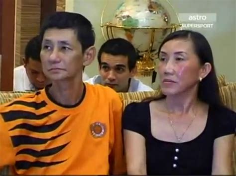 Chong wei is like my son. SPORTS IS MY RELIGION: Lee Chong Family Interview (After ...