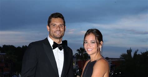 Florent manaudou est un homme comblé et amoureux. Exclusif - Florent Manaudou et Alizé Lim - Gala de charité ...