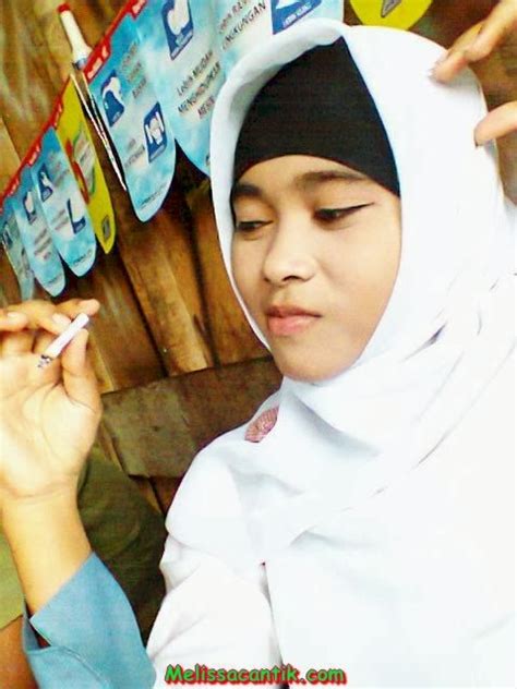 Foto cewek cantik gadis sma pose keren. Kumpulan Foto Cewek Cantik Berjilbab Terbaru: Cabe-cabean ...