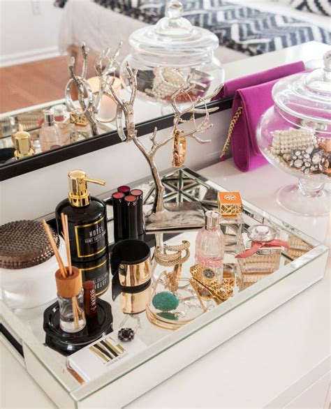 With these stylish collections, you can put your jewelries, mascaras, lipsticks, and many other makeup collections tidily. Dressing table | Decoration | Vanity Table | Romm ...