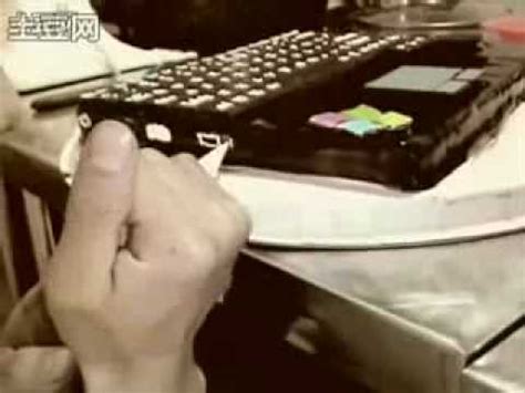 Hp chinese commercial ad ~ chocolate cake laptop!! HP Chinese commercial ad ~ chocolate cake laptop!! - YouTube