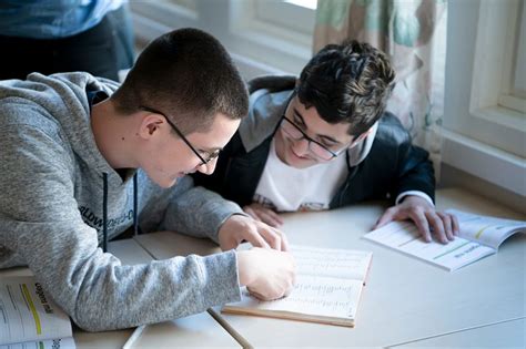 Hjällboskolan, angered, västra götalands län, sweden. Stiftelsen Läxhjälpen - Stiftelsen Läxhjälpen