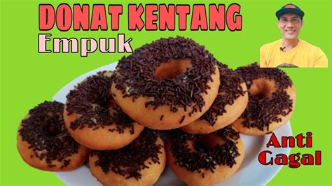 Hidangan berbentuk bulat dengan lubang di tengah ini memiliki cita rasa manis. Resep donat kentang empuk - YouTube