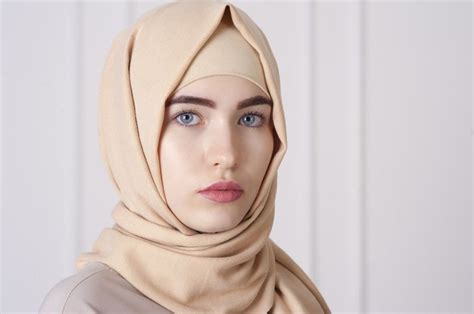 00:38 minta jatah ngentod walaupun istri hamil www.filmbokep21.xyz. Bikin Pipi Tirus, Ini Tips Memilih Jilbab Berdasarkan Bentuk Wajah - Nova