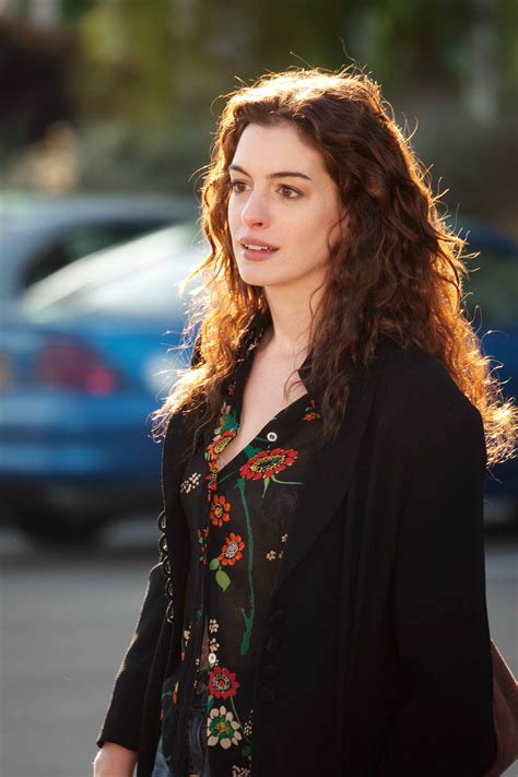 Jamie and maggie (anne hathaway) have coffee together for the first time. Picture of Anne Hathaway in Love and Other Drugs - anne ...
