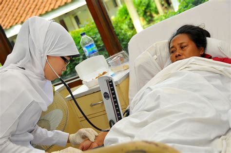 Sumatera selatan dan juga dosen poltekkes kemenkes palembang. Kemenkes Buka Kesempatan Perawat Indonesia Berkarir di Jepang - Sehat Negeriku