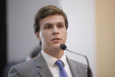 Grande ator, um ícone insubstituível, uma perda enorme para a mcu e também para os fabio cardoso ретвитнул(а) joão calvino brasil. PSB destitui Miguel Coelho no diretório de Petrolina ...
