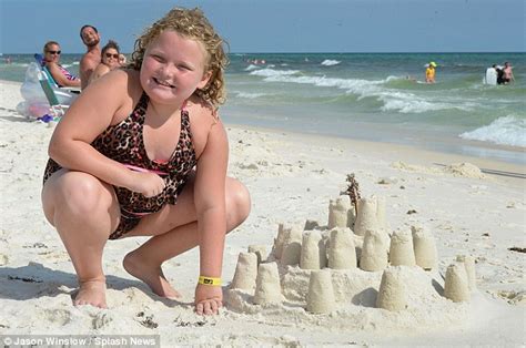 Honey boo boo is the nickname given to alana thompson. Mama June shows off 100lb weight loss but still hides that ...