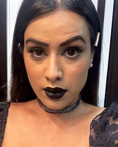 Nia sharma has dropped another video that will make your hearts flutter. Naagin 4 actress Nia Sharma looks mesmerizing in a matt black dress and lipstick in THESE ...